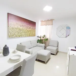  Apartamento Apto 3 Habit +2tv-wifi, Netflix-parqueadero Gratis